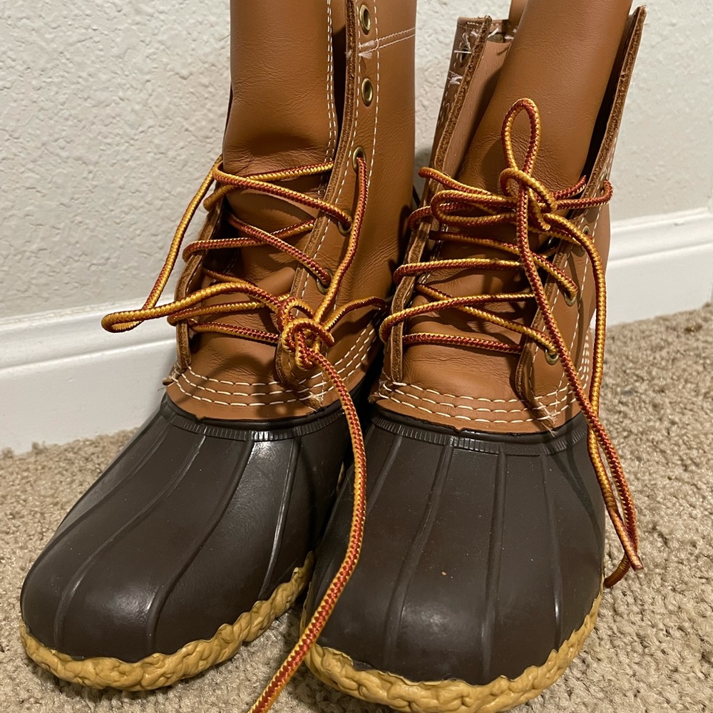 Women’s LL Bean classic boots